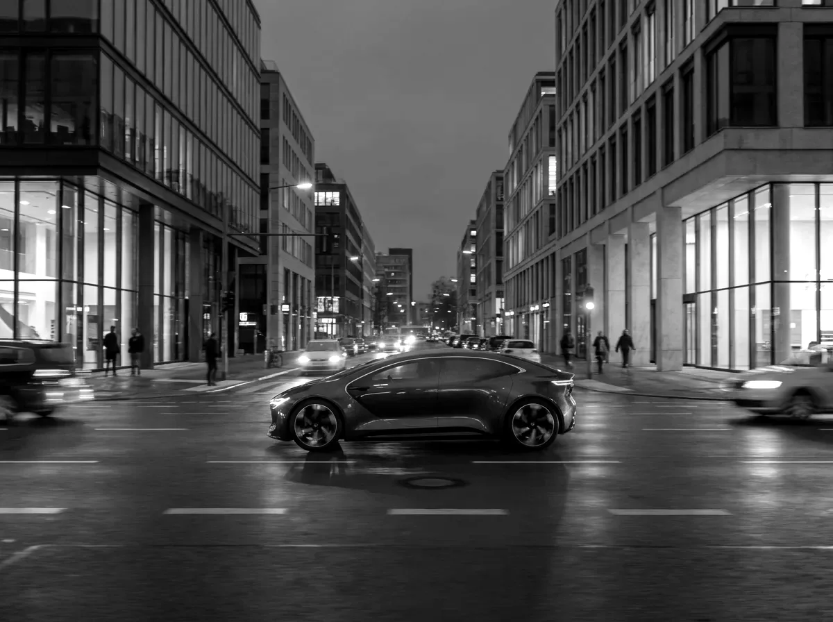 Autonomous electric vehicle crossing a modern city